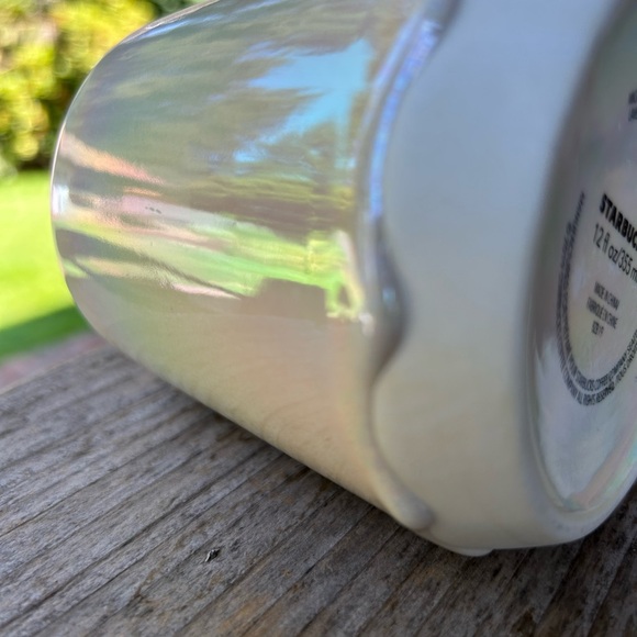 Starbucks mug white 12 oz 2017. Irredesant - Picture 2 of 5